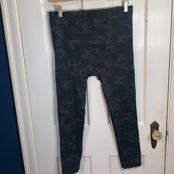 Spanx High Waisted Camouflage Seamless Stretch Legging Tights W-460 Plus Size 2X - Picture 4 of 5